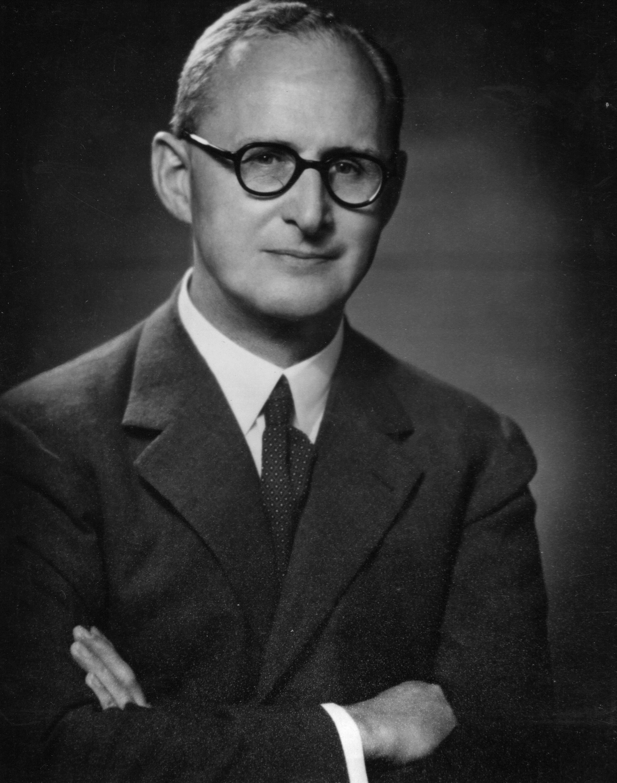 Ivan Magill, P139